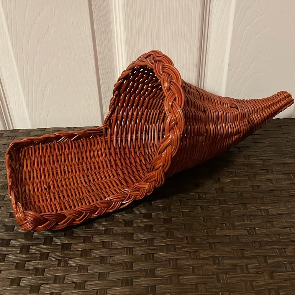 Excellent condition cornucopia - Picture 2 of 3